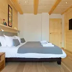 Isabelle Mountain 5 Star 5 Bedroom En Sauna Jacuzzi シャレー *