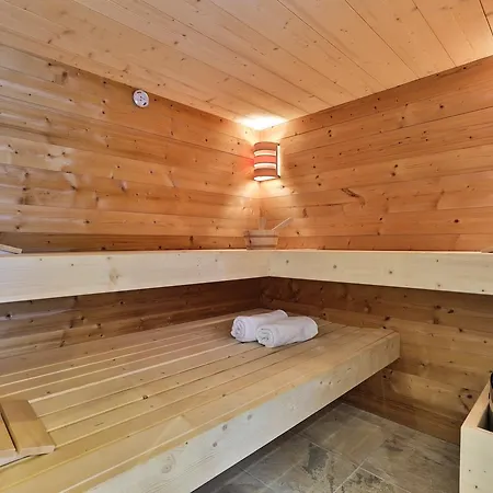 Chalet Isabelle Mountain 5 Star 5 Bedroom En Sauna Jacuzzi