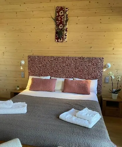 Isabelle Mountain 5 Star 5 Bedroom En Sauna Jacuzzi Chalet