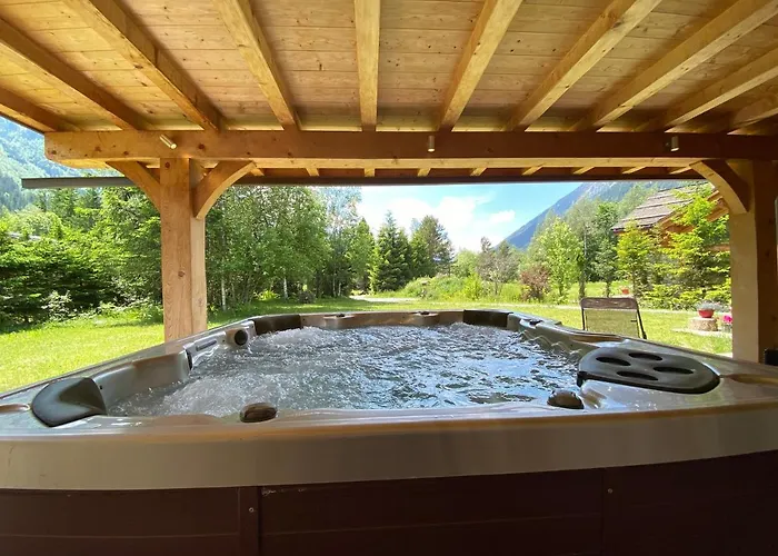 Isabelle Mountain 5 Star 5 Bedroom En Sauna Jacuzzi Chalet
