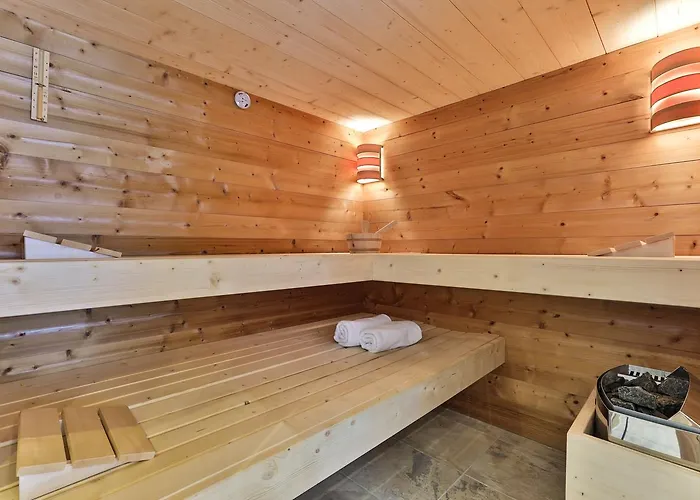 Chalet Isabelle Mountain 5 Star 5 Bedroom En Sauna Jacuzzi